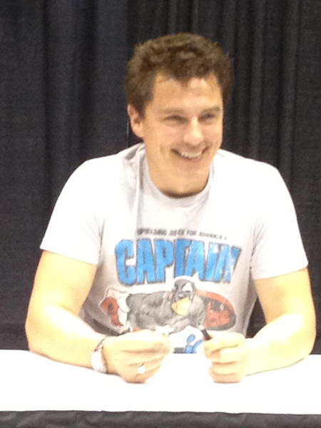 John Barrowman Signing Autographs